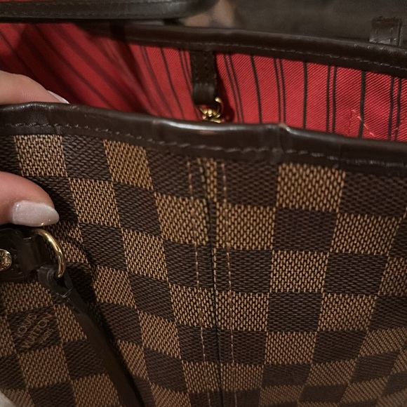 Authentic Louis Vuitton Neverfull MM in Damier Enene - Picture 3 of 12